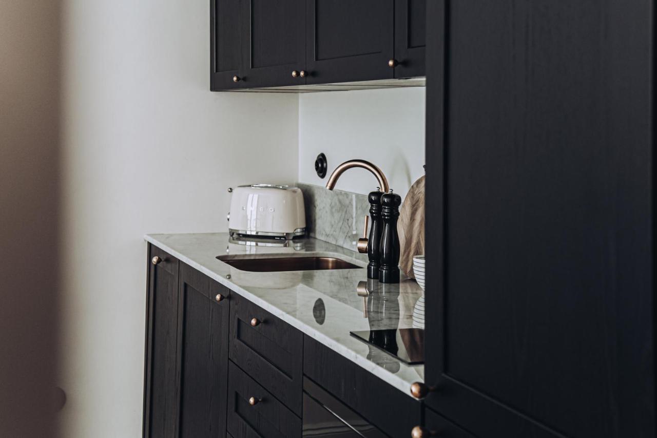 Ocho Suites & Kitchen ปัลมาเดมายอร์กา ภายนอก รูปภาพ